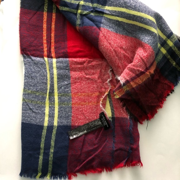 ZARA Large Plaid Square Warm Blanket Scarf - Picture 5 of 5